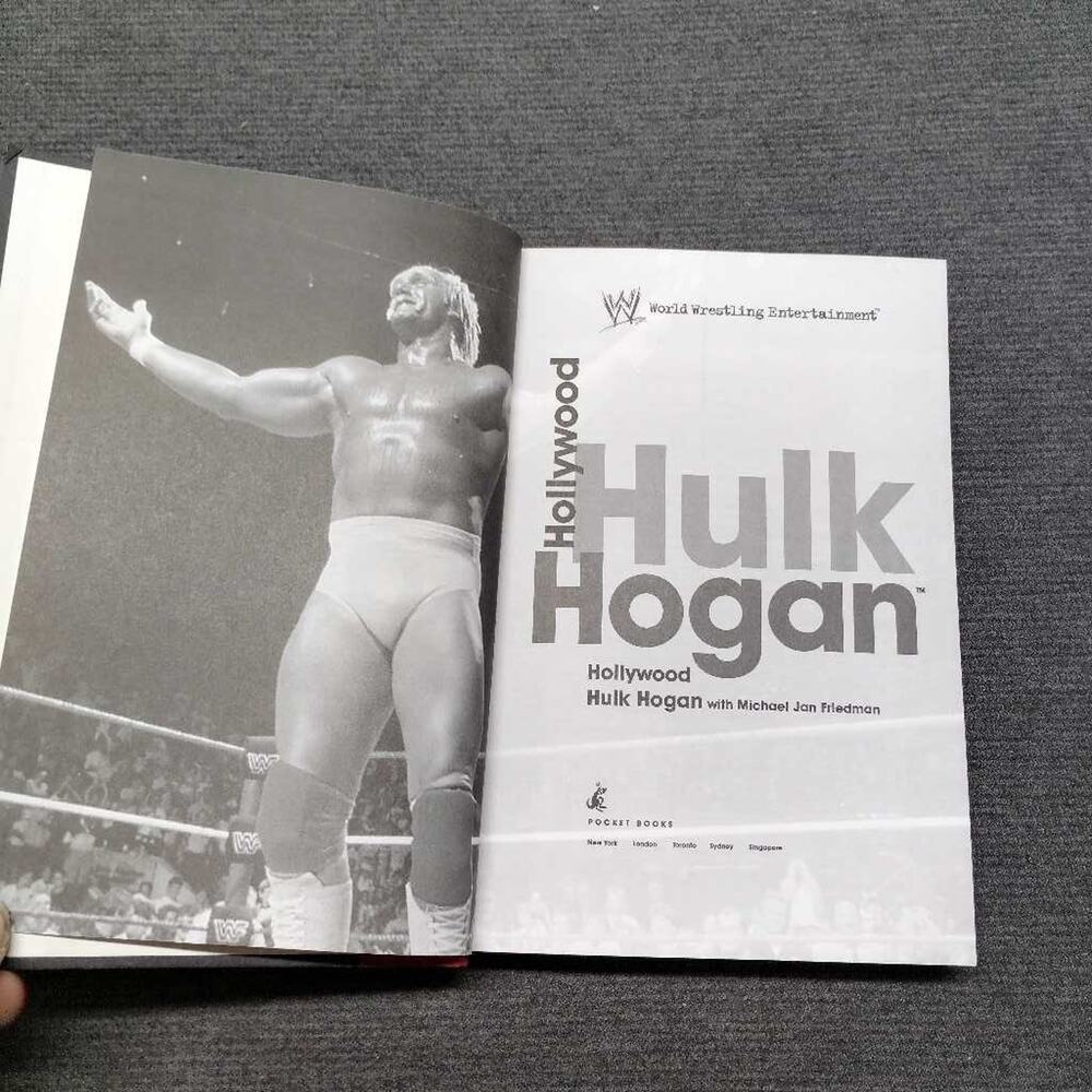 Hollywood Hulk Hogan WWE Wrestling Book Pocket Books Michael Jan Friedman 2002